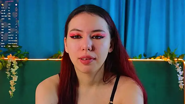 JenniferGlover online show from November 30, 2025, 7:12 am