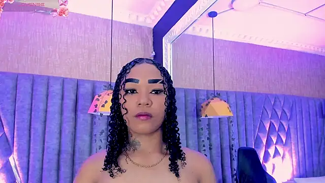 SkylerBloomm online show from July 1, 2026, 8:19 pm