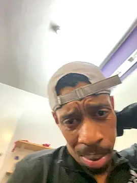 fitsexyman online show from September 26, 2025, 11:58 am