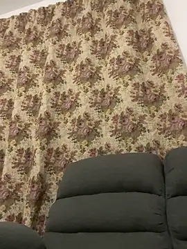 fitsexyman online show from October 18, 2025, 7:14 pm