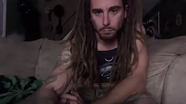 Snapshot of Trippie_hippies1313 chatting on November 8, 2025, 4:01 am Trippie hippies1313 online show from November 8, 2025, 4:01 am