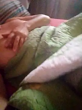 isabella931054 online show from September 14, 2025, 7:57 pm