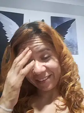 agatha walter  online show from September 9, 2025, 3:17 am