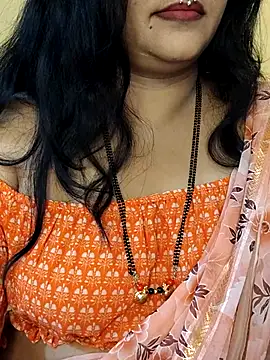 Snapshot of Angel0731 chatting on April 23, 2026, 10:45 pm Angel0731 online show from April 23, 2026, 10:45 pm