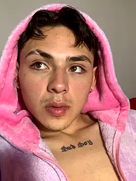 Snapshot of Vittorio_19 chatting on September 12, 2025, 7:52 am Vittorio 19 online show from September 12, 2025, 7:52 am