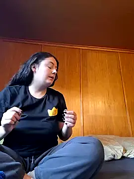 YoungLiisaxx online show from November 13, 2025, 6:56 am