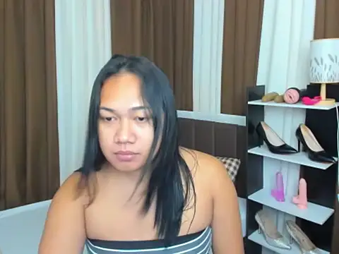 TsUncutKaren online show from September 23, 2025, 5:05 pm