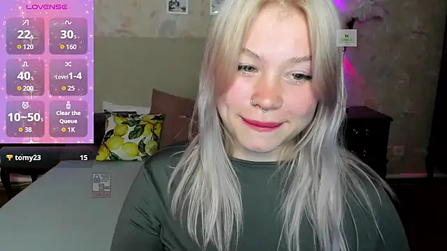 Diana Dream online show from November 14, 2025, 9:02 pm