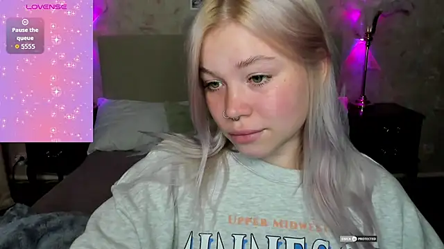 Diana Dream online show from November 20, 2025, 9:14 pm