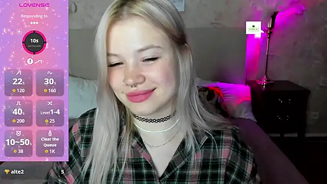 Diana Dream online show from December 4, 2025, 8:17 pm