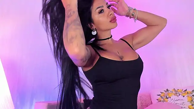 Snapshot of RileyNox chatting on February 3, 2026, 2:53 am RileyNox online show from February 3, 2026, 2:53 am