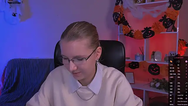 gloria bubble online show from November 1, 2025, 8:00 pm