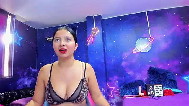 Thalia Cortea online show from October 14, 2025, 3:02 pm