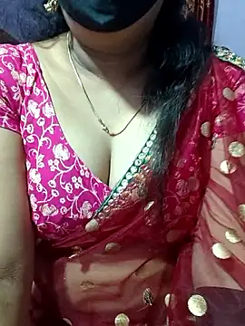 luci-queen online show from September 25, 2025, 5:44 am