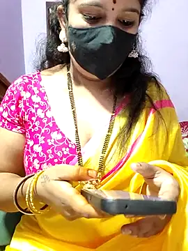 luci-queen online show from September 29, 2025, 5:23 am