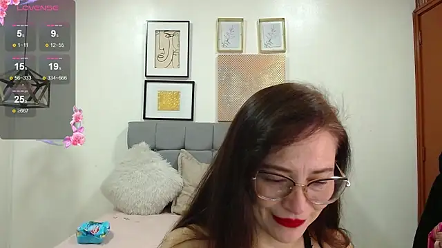  naomi s online show from May 19, 2026, 1:39 pm