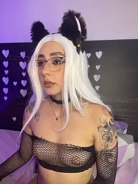 sharlot24 online show from February 15, 2026, 3:14 am