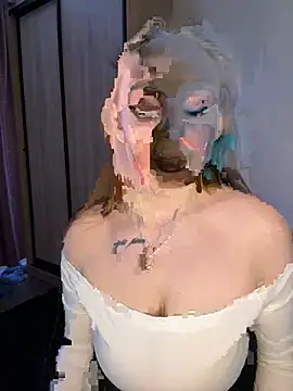 HoneyLace  online show from March 3, 2026, 12:11 pm