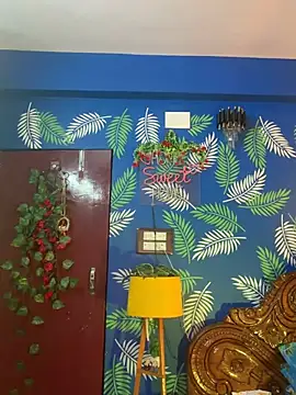 V-Hot-Sweti online show from April 20, 2026, 5:59 pm