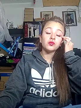 Snapshot of Tatii-Bunny chatting on September 14, 2025, 4:00 am Tatii-Bunny online show from September 14, 2025, 4:00 am