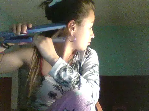 Snapshot of Tatii-Bunny chatting on October 4, 2025, 3:37 am Tatii-Bunny online show from October 4, 2025, 3:37 am