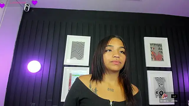 Manelyk evanss  online show from April 18, 2026, 6:23 pm