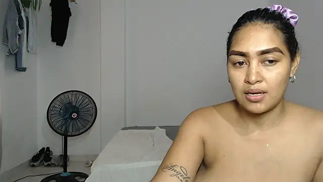 MichellSexxx online show from September 28, 2025, 9:53 pm