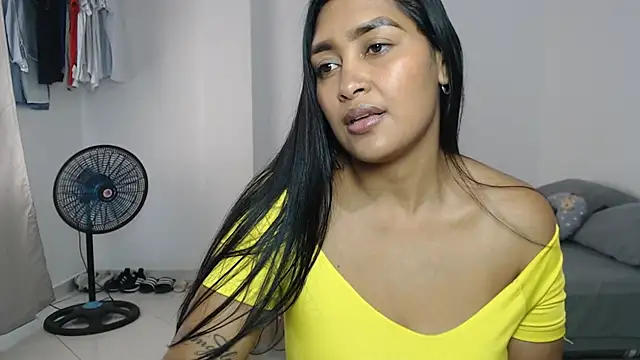 MichellSexxx online show from October 7, 2025, 8:39 pm