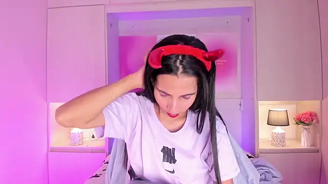 LexxaQueen online show from January 9, 2026, 4:04 am