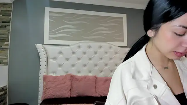 Snapshot of _camila_ortiz chatting on October 3, 2025, 7:33 pm camila ortiz online show from October 3, 2025, 7:33 pm