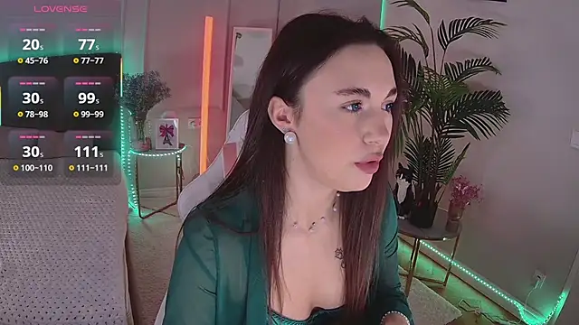 Leri Star online show from December 19, 2025, 7:54 pm