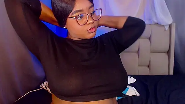 Mimi Gil online show from February 13, 2026, 12:28 am