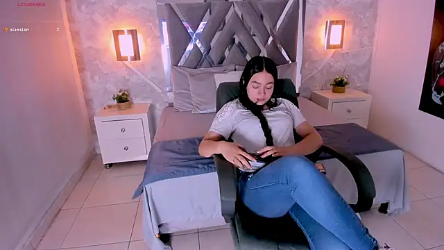Elen CR online show from October 18, 2025, 2:36 am