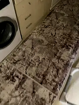 banuemre28 online show from October 11, 2025, 7:07 am