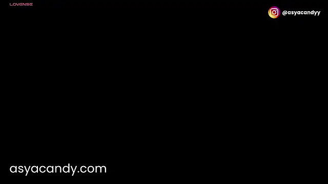 jessikablond007 online show from September 14, 2025, 8:19 pm