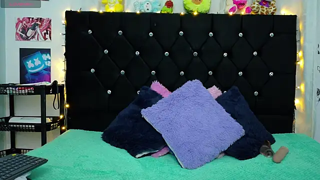 lizz bela1 online show from September 27, 2025, 11:21 pm