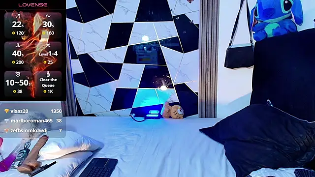 sophia arevalo online show from November 30, 2025, 7:29 pm