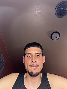 crazyblaze002 online show from April 8, 2026, 2:33 am