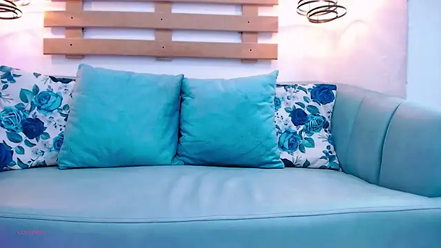 ArianaSantana online show from October 5, 2025, 12:58 pm