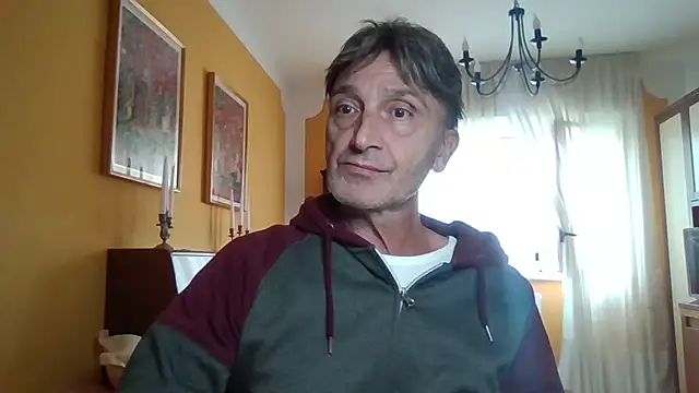 Snapshot of lattediyak chatting on October 3, 2025, 12:02 pm lattediyak online show from October 3, 2025, 12:02 pm
