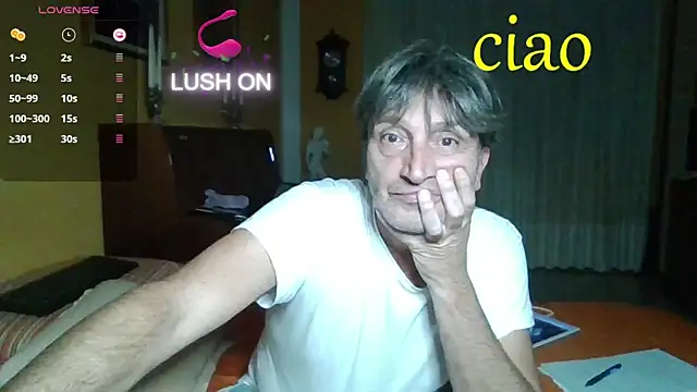 Snapshot of lattediyak chatting on October 15, 2025, 11:49 pm lattediyak online show from October 15, 2025, 11:49 pm