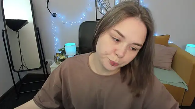 Sophi gi online show from September 13, 2025, 3:17 am