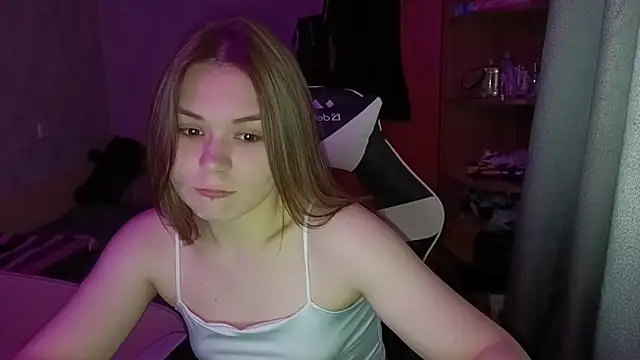 Sophi gi online show from September 22, 2025, 4:47 am