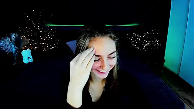 Snapshot of MilaAddams chatting on October 10, 2025, 5:39 am MilaAddams online show from October 10, 2025, 5:39 am