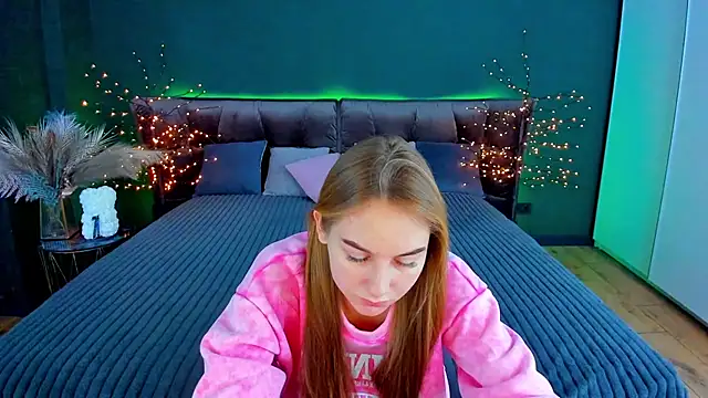 Snapshot of MilaAddams chatting on November 30, 2025, 6:50 am MilaAddams online show from November 30, 2025, 6:50 am