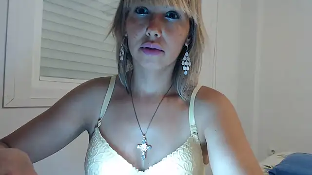 Snapshot of Pamela-StripX chatting on June 15, 2026, 7:16 pm Pamela-StripX online show from June 15, 2026, 7:16 pm