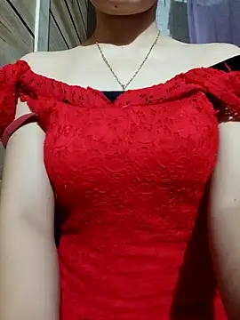 Snapshot of LucyyLy chatting on September 17, 2025, 11:28 pm LucyyLy online show from September 17, 2025, 11:28 pm
