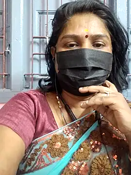 Snapshot of Tamil_Azhaghi25 chatting on June 25, 2026, 6:12 pm Tamil Azhaghi25 online show from June 25, 2026, 6:12 pm