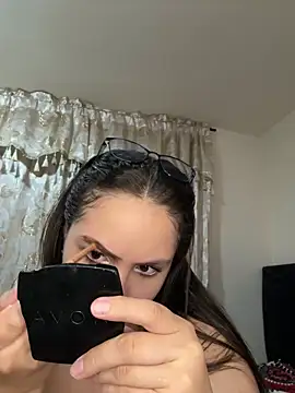 Tayler Kim online show from May 16, 2026, 9:13 pm