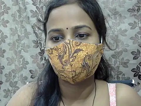 Hott Noor online show from September 19, 2025, 2:29 pm